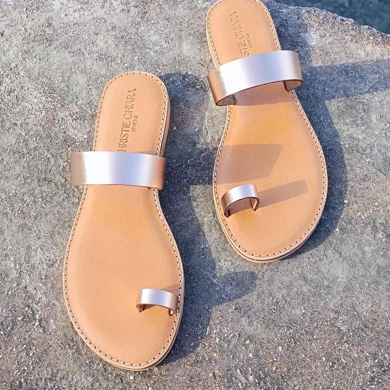 Sandalias con anillo para el dedo del pie, sandalias planas hechas a mano.