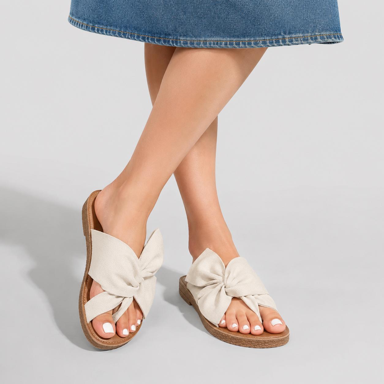 Sandalias de verano con lazo
